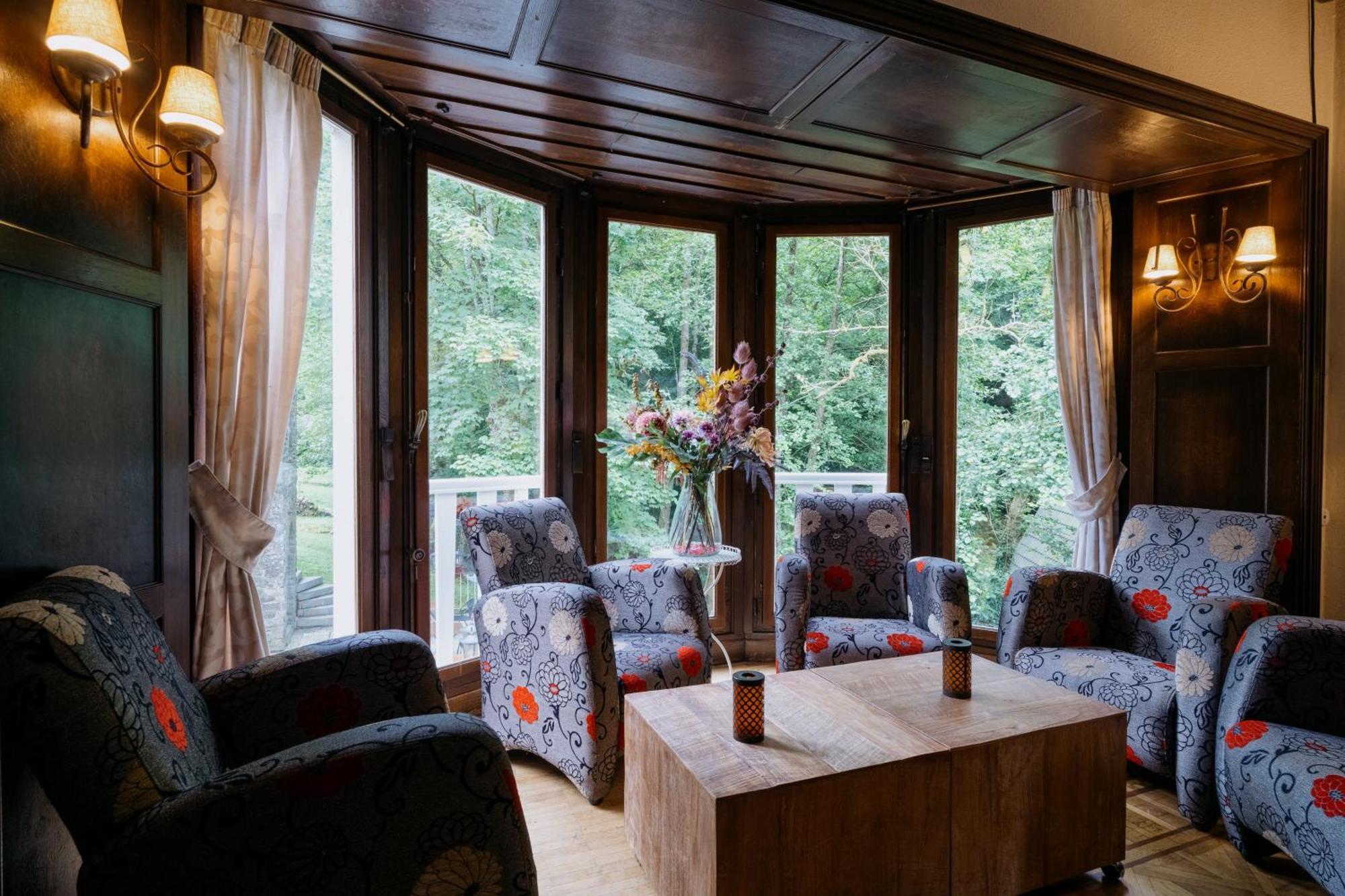 Hotel L'Eau Vive Врес-сюр-Сьомоа Екстериор снимка